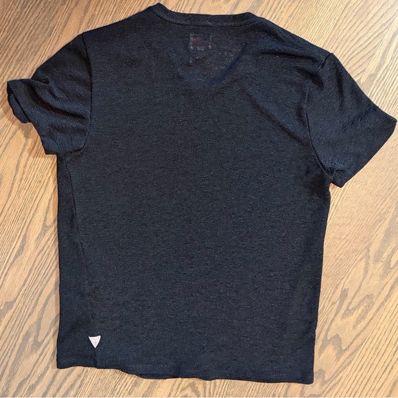 GUESS Women's Black Short Sleeve Tee - Picture 2 of 5